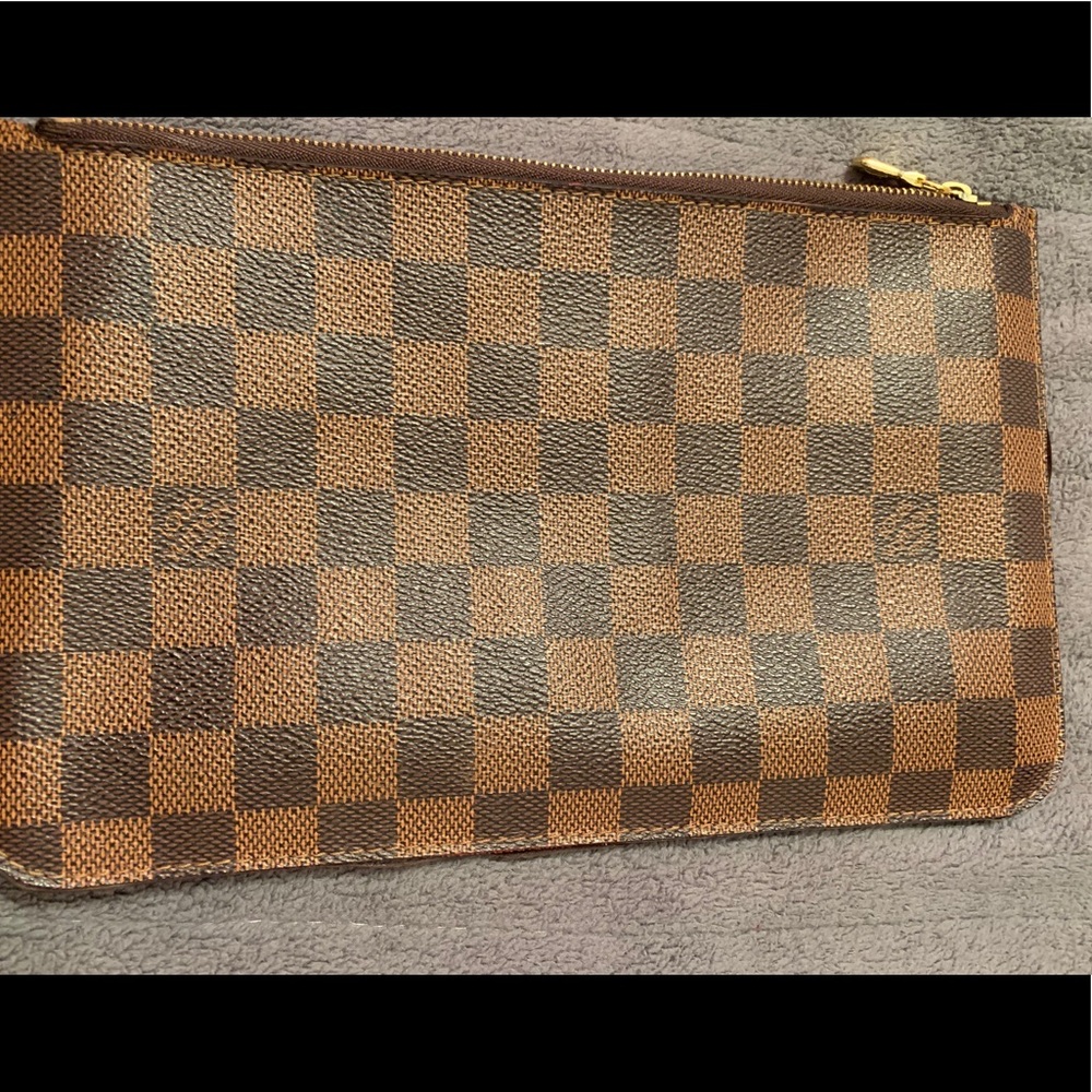 Lv monogram neverfull pochette (sold)